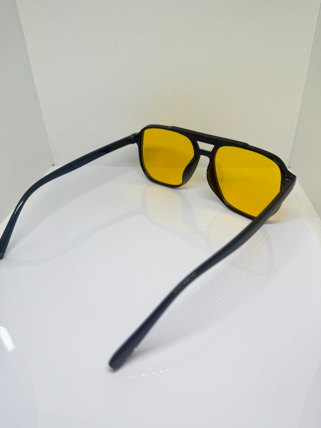 Solar – Black & Yellow Retro Sunglasses