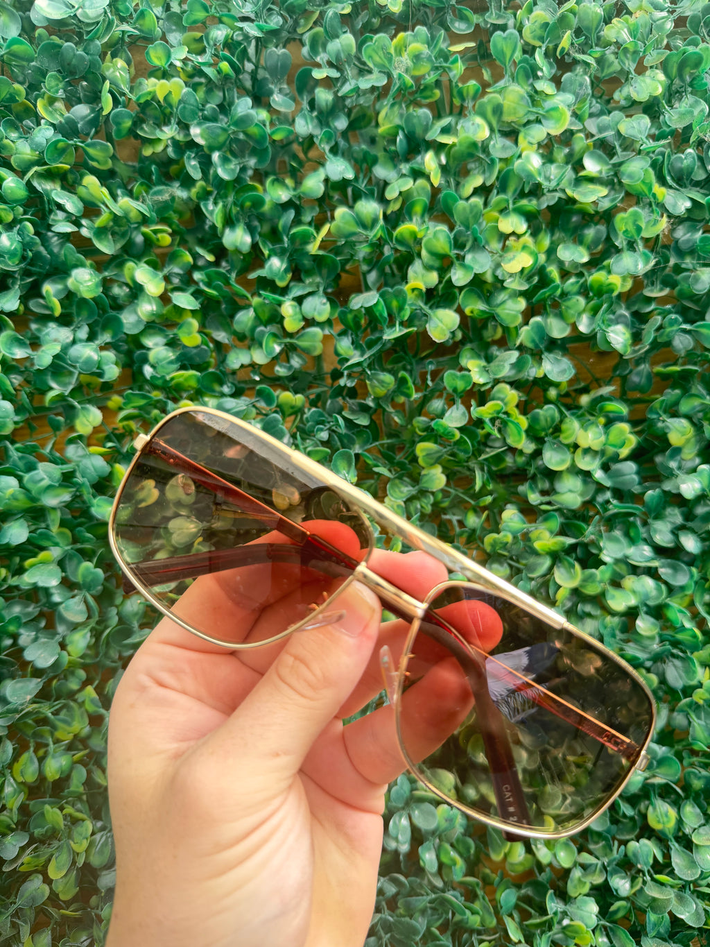 Atlas Classic Gold Aviator Sunglasses with Gradient Lenses