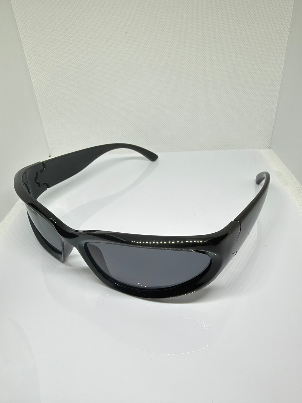 Viper – Gloss Black Shield Sunglasses