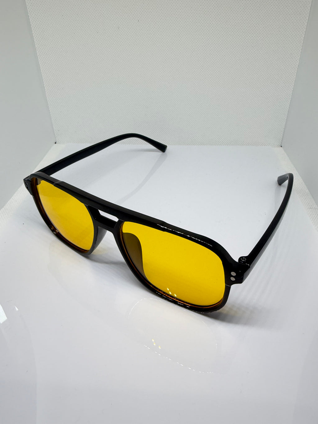 Solar – Black & Yellow Retro Sunglasses