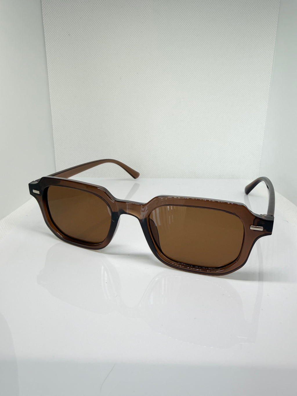Froste Mocha brown rectangle sunglasses with a simple structured design