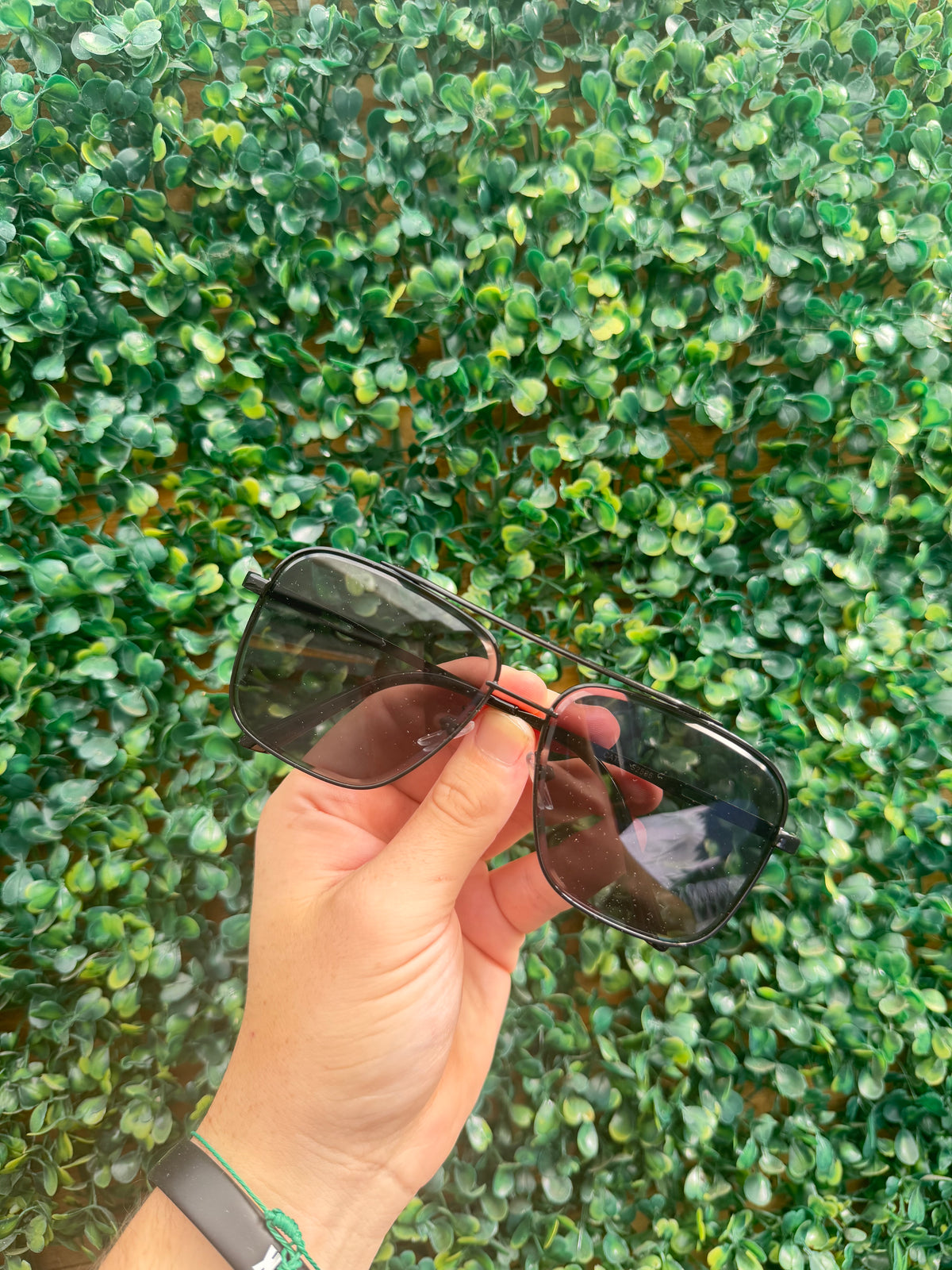 Noir Oversized Black Aviator Sunglasses