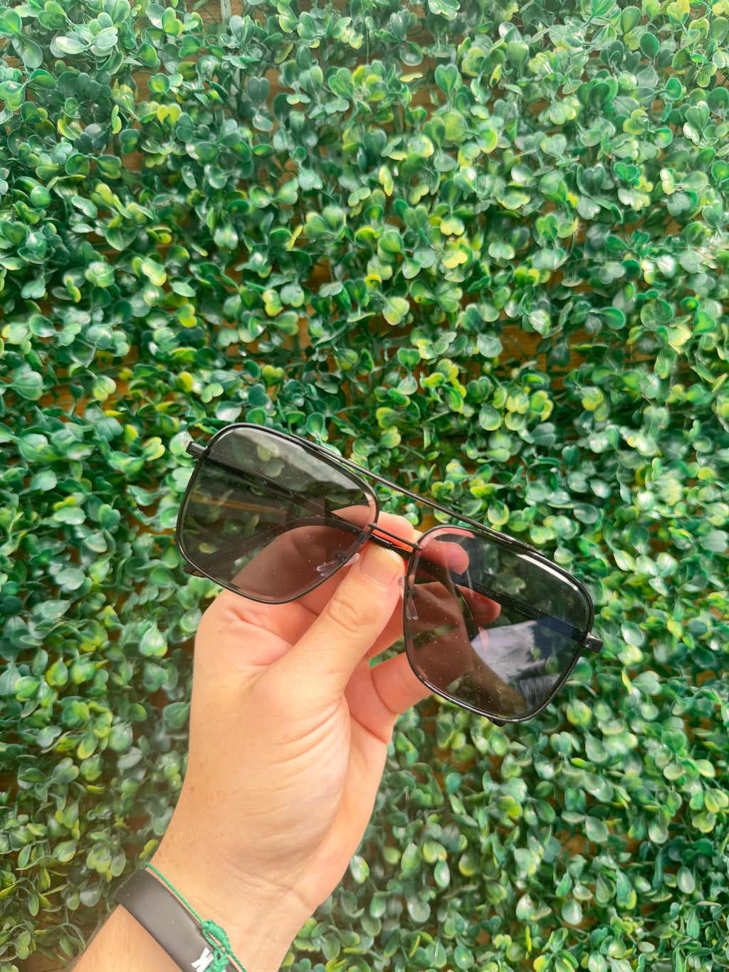 Noir Oversized Black Aviator Sunglasses