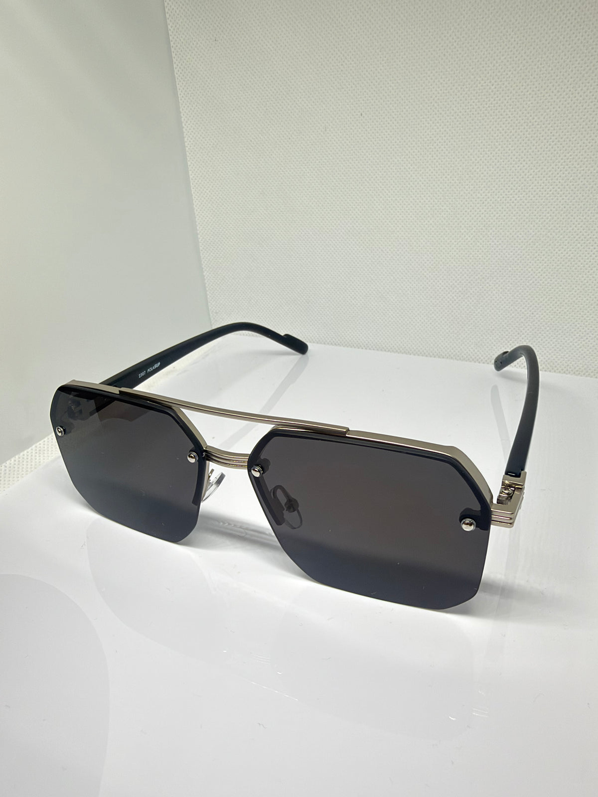 Sterling – Geometric Sunglasses