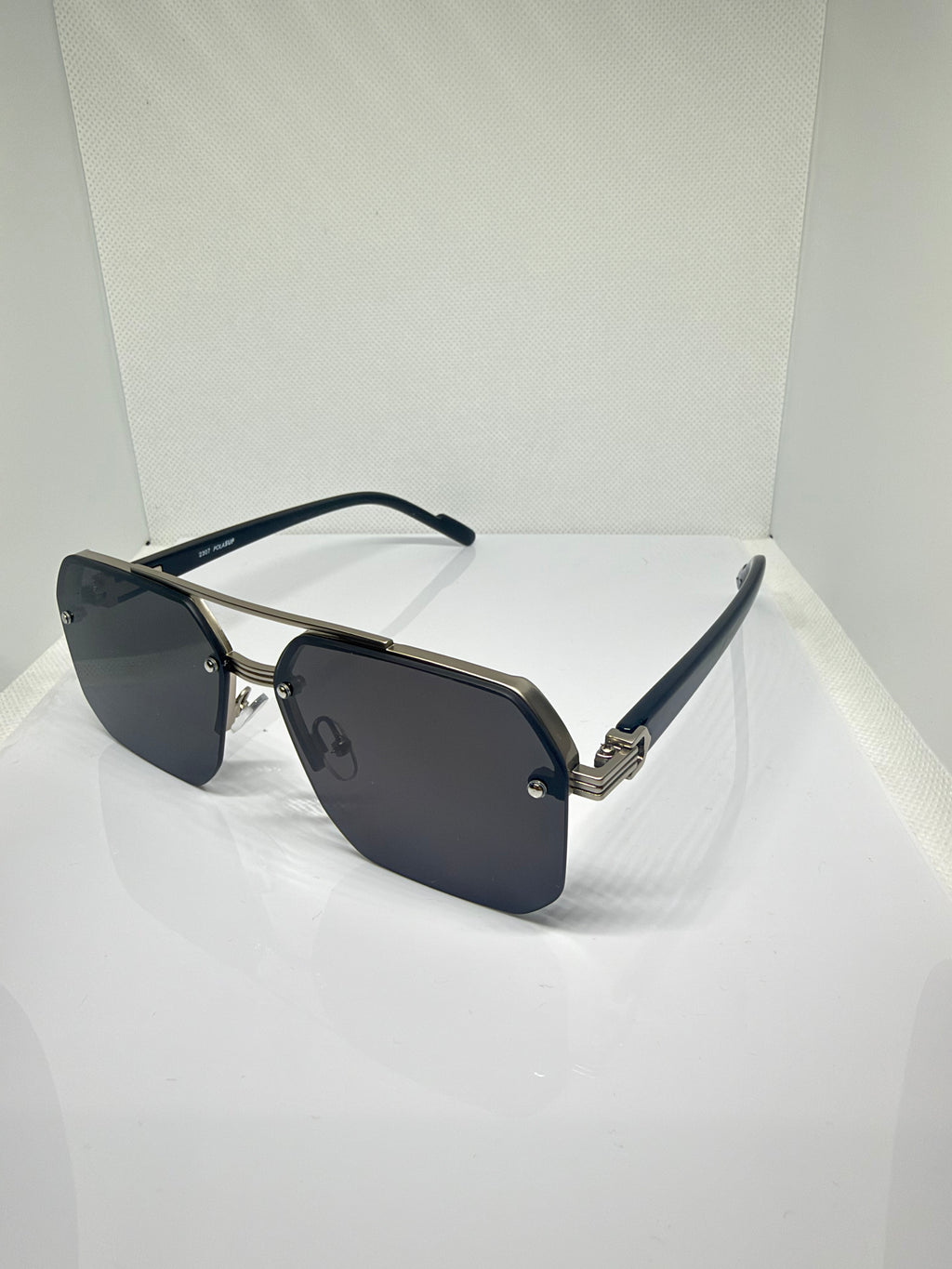 Sterling – Geometric Sunglasses