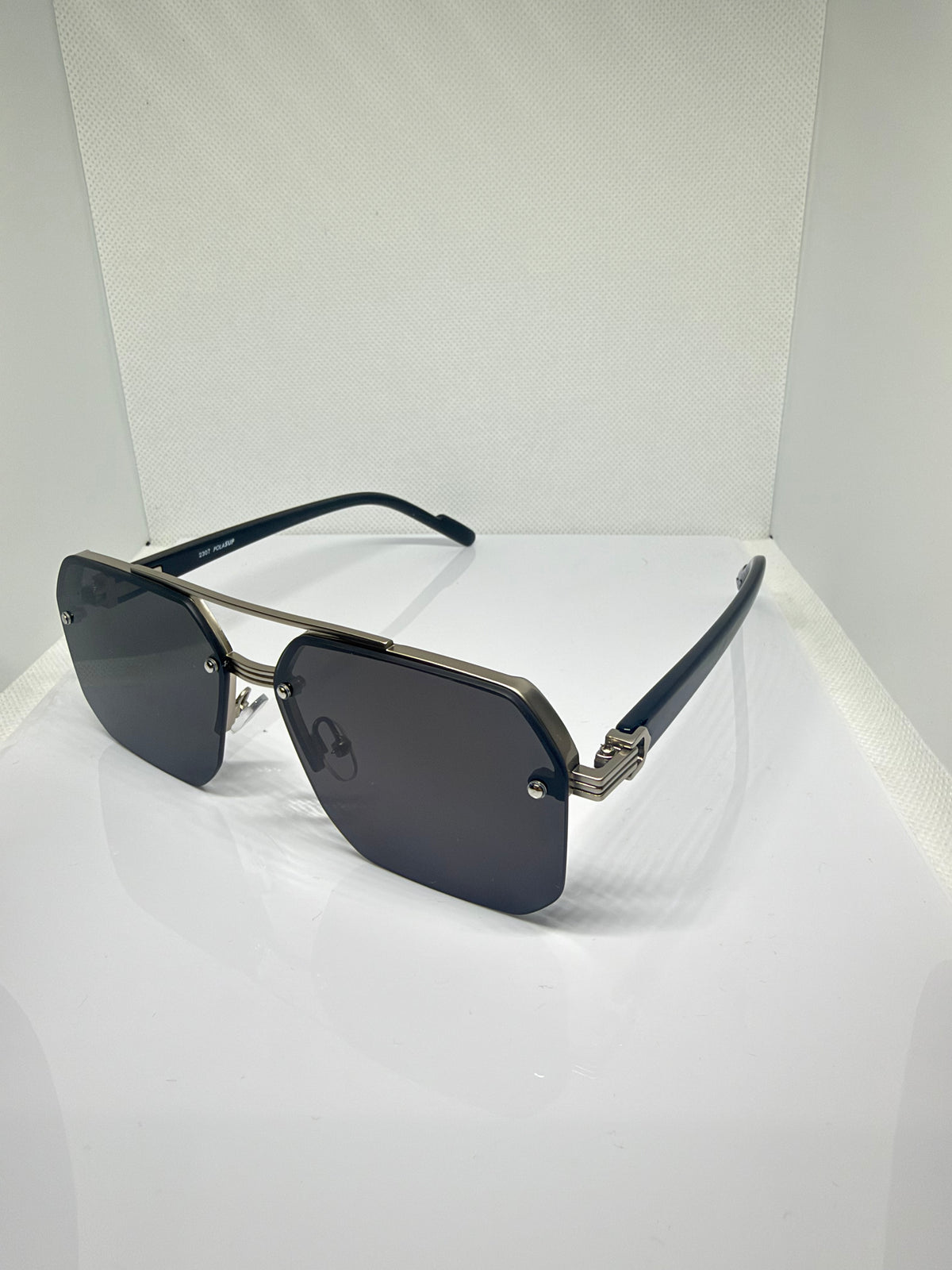 Sterling – Geometric Sunglasses
