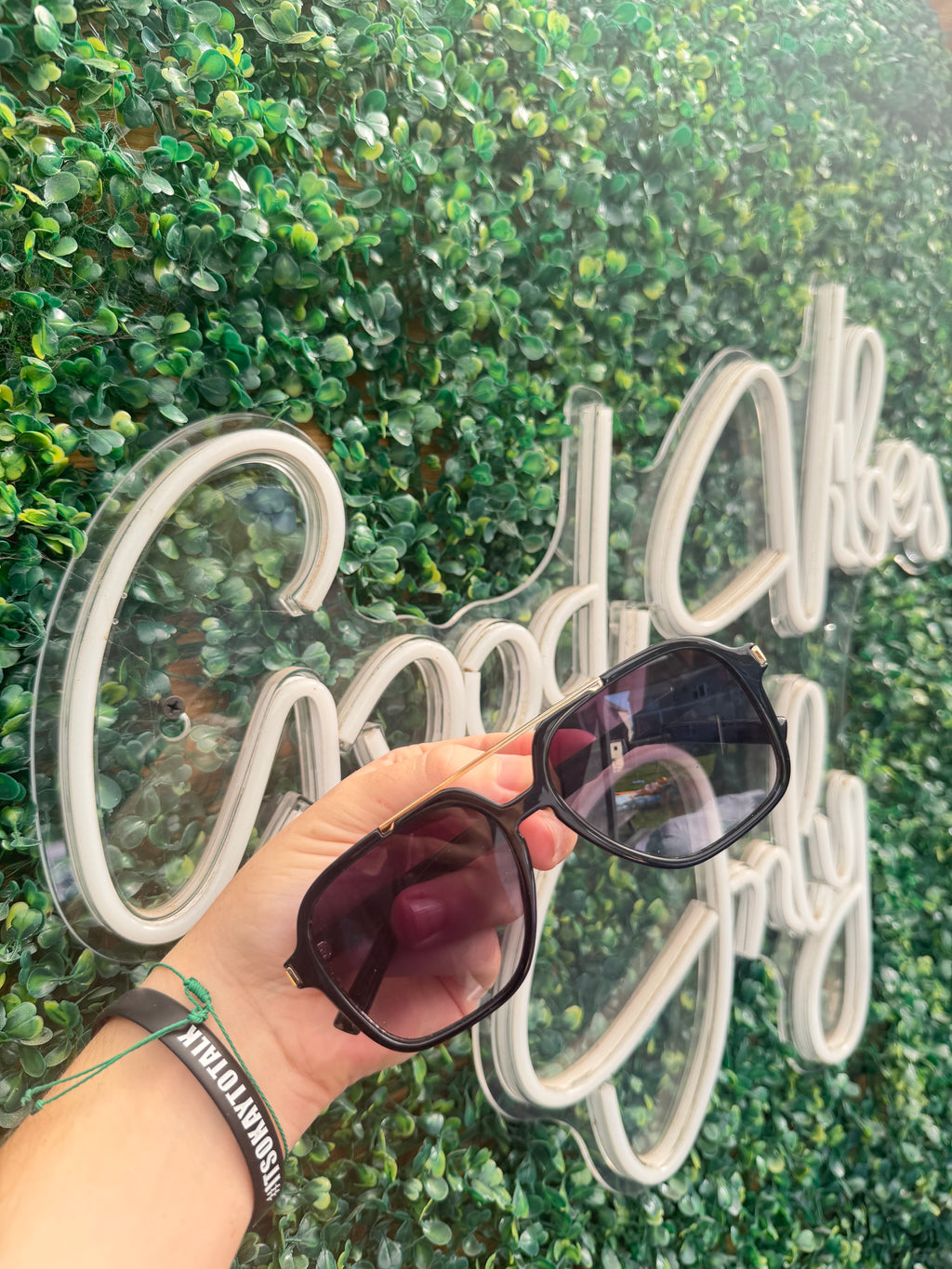 Vega Black & Gold Square Aviator Gradient Sunglasses