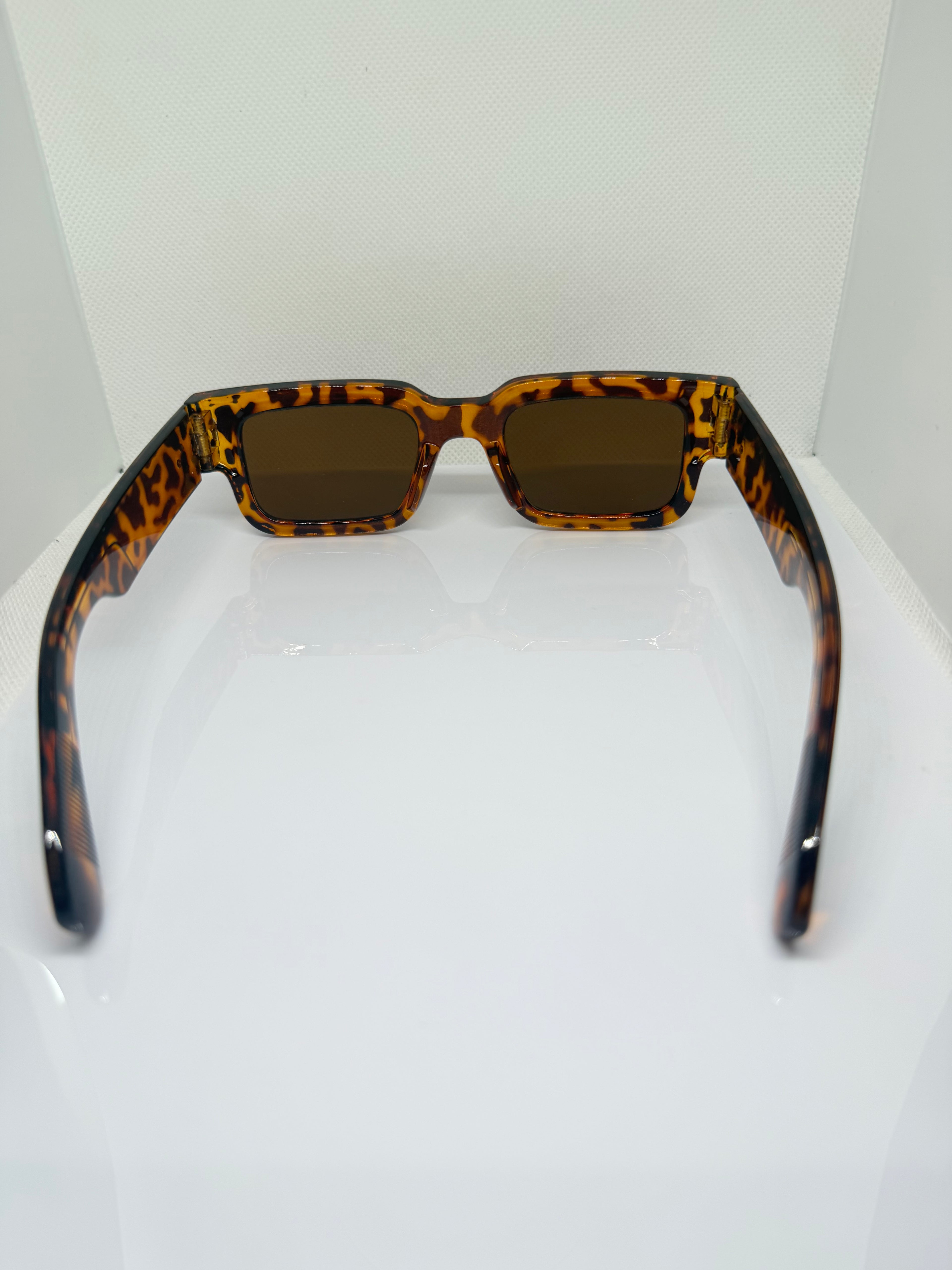 Froste Tortuga tortoiseshell sunglasses with a chunky full-rim frame