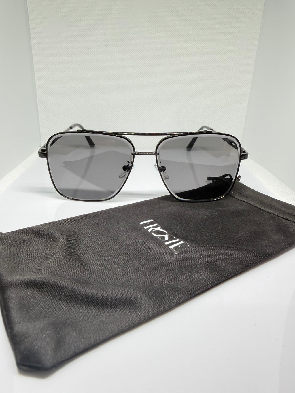 Noir Oversized Black Aviator Sunglasses