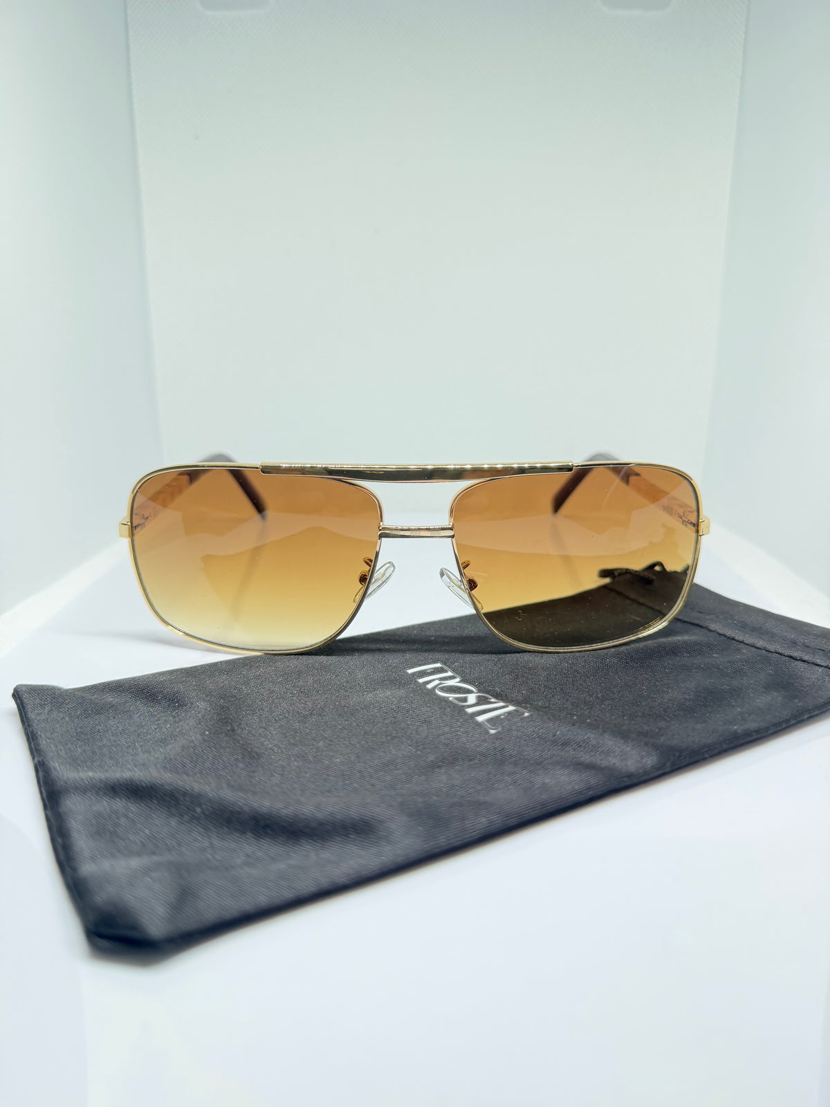 Atlas Classic Gold Aviator Sunglasses with Gradient Lenses