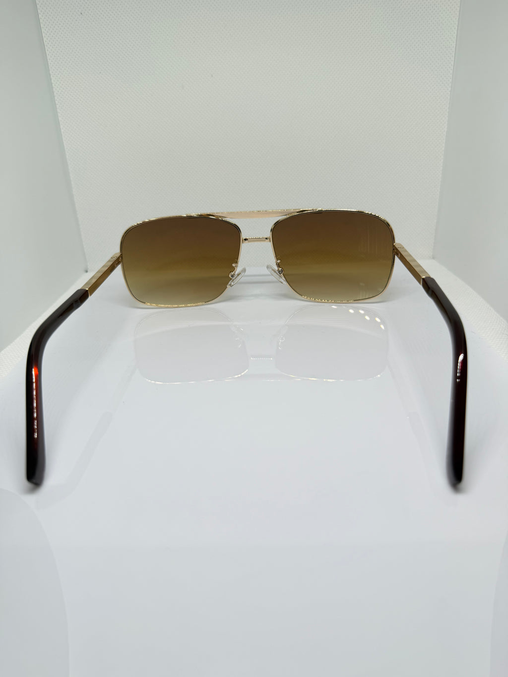 Atlas Classic Gold Aviator Sunglasses with Gradient Lenses