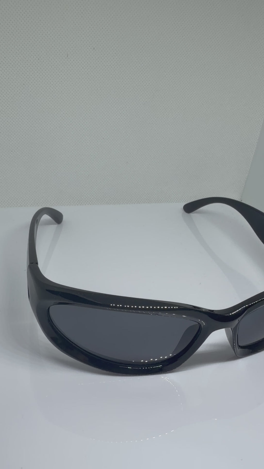 Viper – Gloss Black Shield Sunglasses